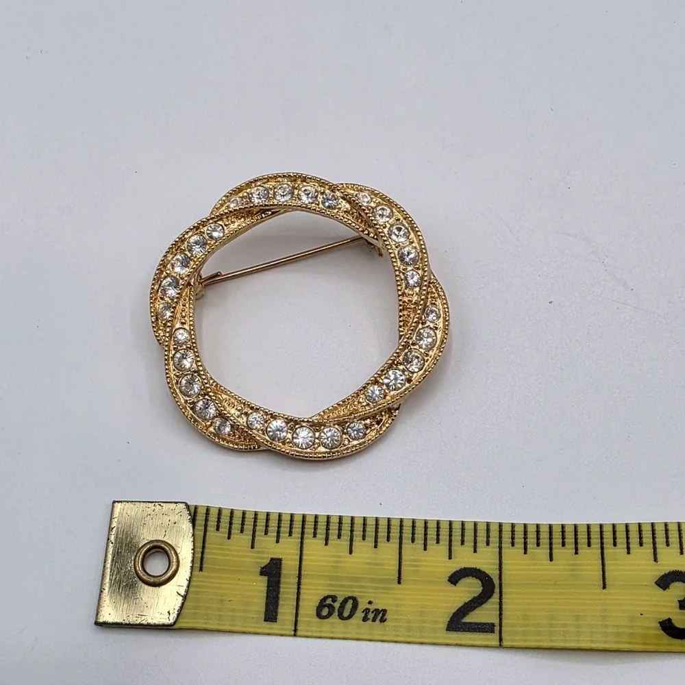 Roman‎ Gold Tone Crystal Circle Wreath Brooch Pin Clear Rhinestone Statement
